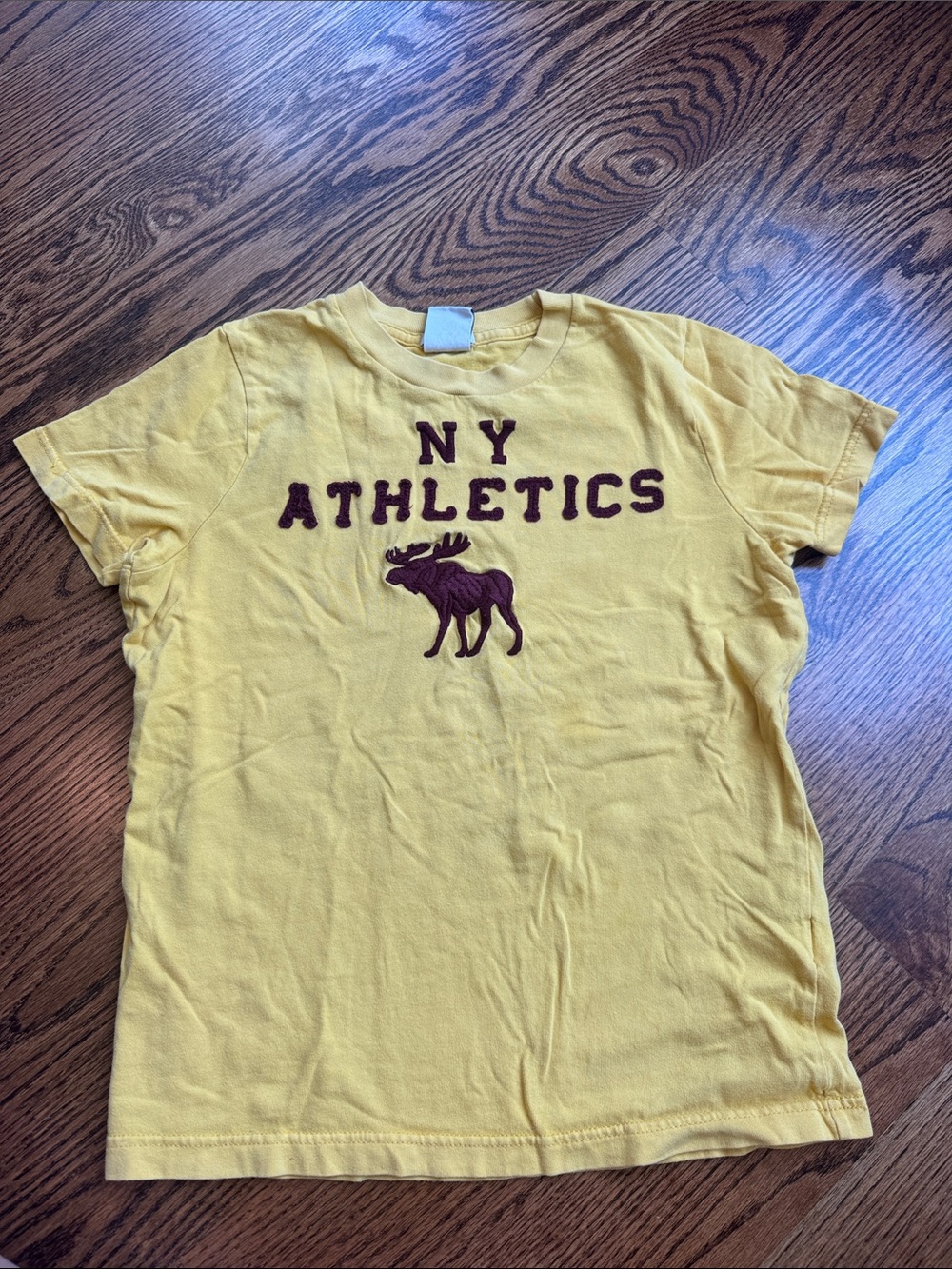 NY Athletics Yellow Kids Tee with Moose Graphic Boys Large Abercrombie shirt